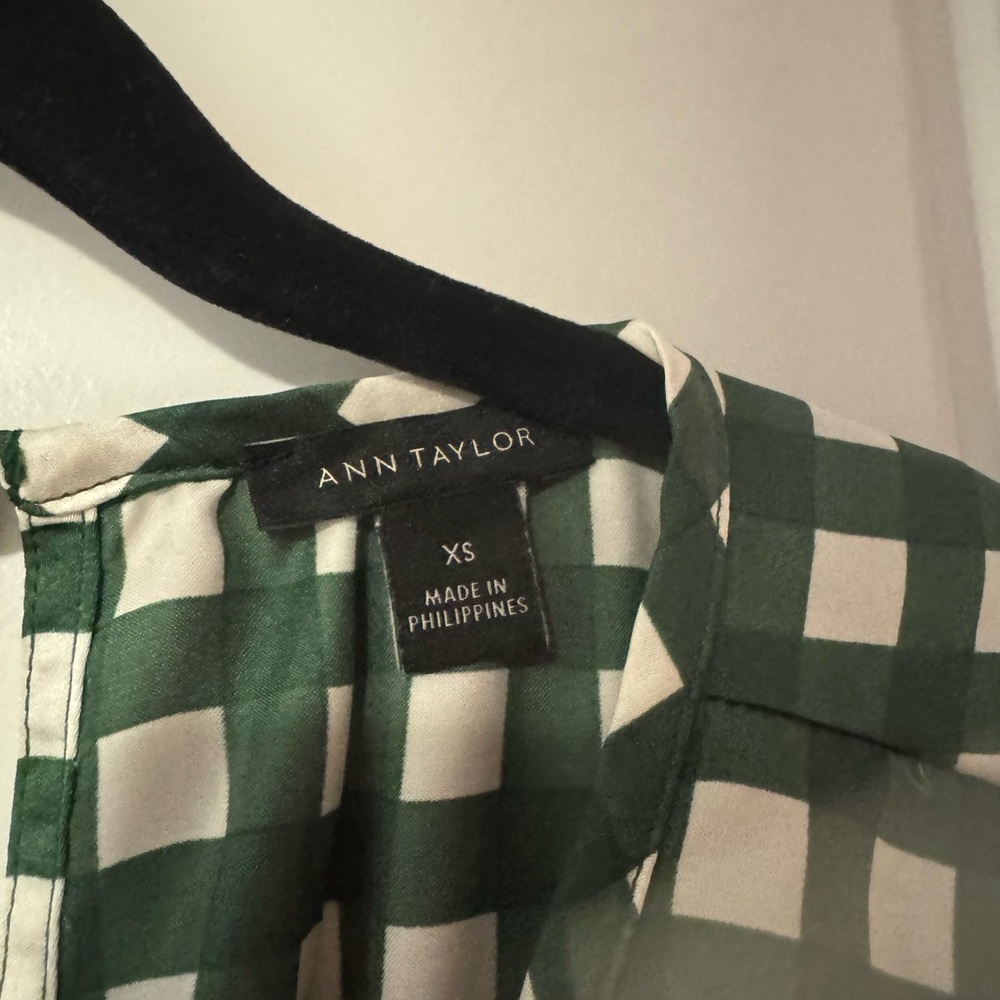 Ann Taylor Green and White Gingham Top - Picture 3 of 3